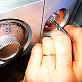 Вскрытие сейфов в Москве